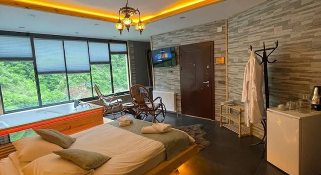 HiraBungalov, Buchen Sie Ferienhaus Hotels in Rize mit Pool, Schwimmbad