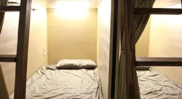 Кровать в общем номере (женский номер) FC Hostel-Ruifang Station