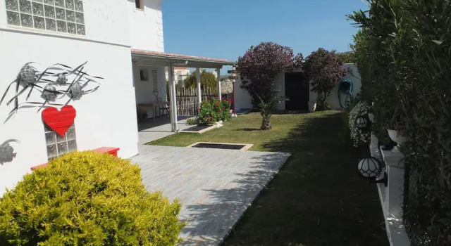 Lapis Port Surf Hotel