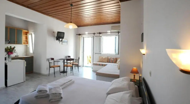 Студия Carlo Bungalows