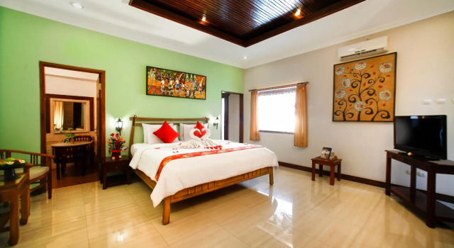 Люкс Bali Taman Beach Resort & Spa Lovina