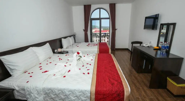 Четырёхместный номер Standard с видом на море Thanh Vy Hotel