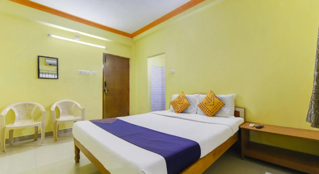 SPOT ON 75475 Cn Guest House, Забронировать Гостевой дом Отели штата Тамилнада с завтраком, Завтраки