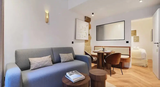 Апартаменты Elegant Comfort in the Heart of Paris-notre Dame