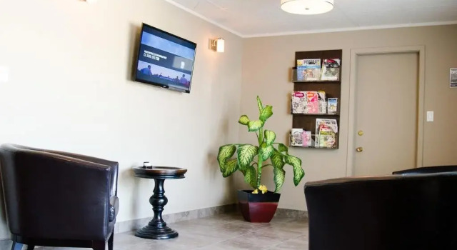 Hôtel Écono-One, Réserver Hôtel Amos Abitibi-Temiscamingue