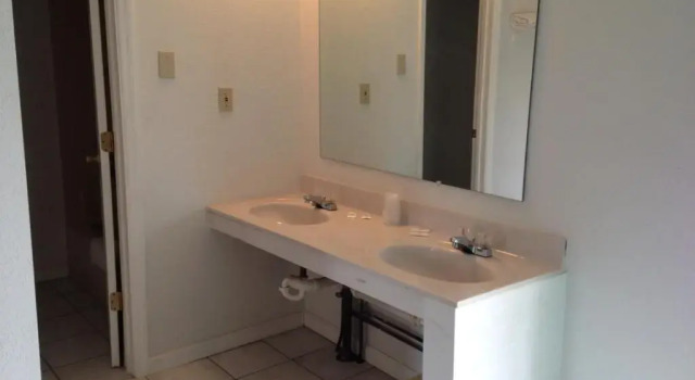 Номер Standard Economy Inn - Lafayette