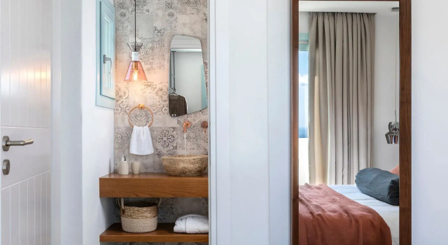 Santo Bloom Luxury Suites