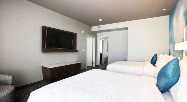 Люкс c 1 комнатой Courtyard by Marriott Montreal Brossard