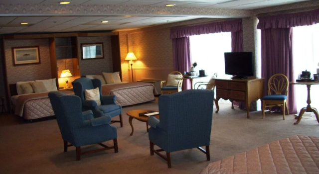 Двухместный семейный номер Standard Riveredge Resort Hotel