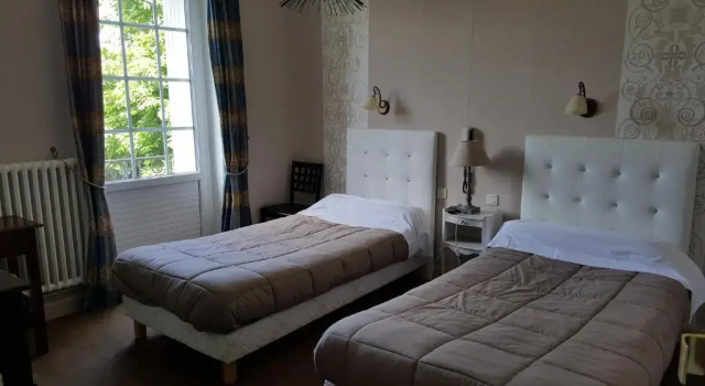 Двухместный номер Standard с видом на бассейн Hôtel du Puy dAlon
