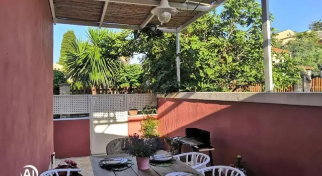 Коттедж Lefko’s house- Contemporary, fully renovated house