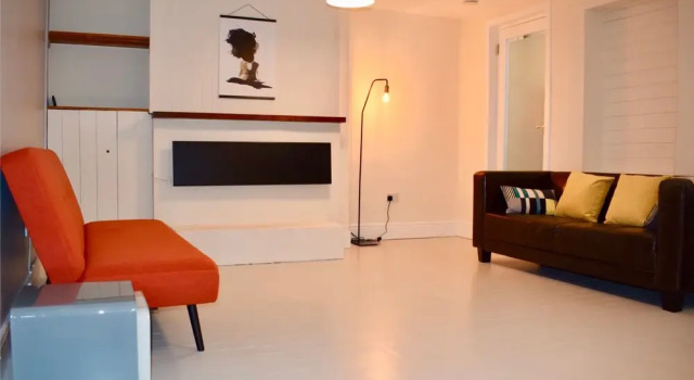 Renovated 3 Bedroom Home, Забронировать Отель Дублин Каунти Дублин, рядом с St. Mary's Abbey