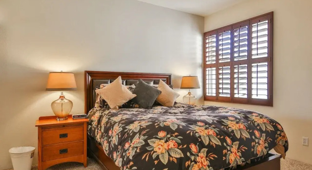 Golfers Paradise on the 5th Hole - Three Bedroom Condo