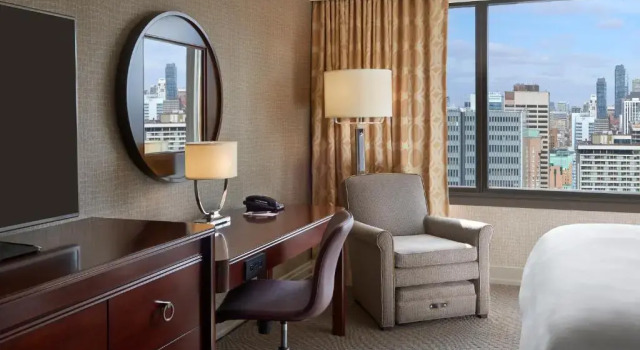 Двухместный номер Deluxe с видом на город Sheraton Centre Toronto Hotel
