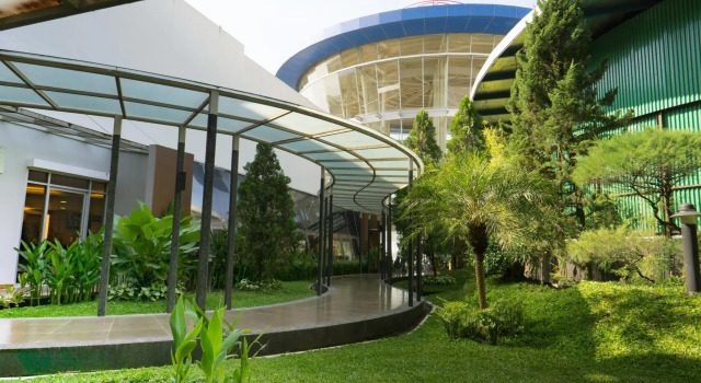 Camera Deluxe Hotel Asri Plaza Asia Tasikmalaya