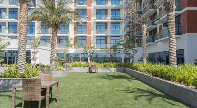 Stuning studio with balcony in Damac Celestia