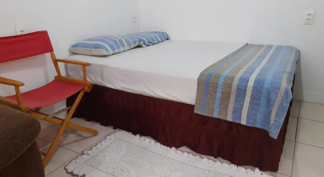 FLAT COM AR COND. WI-FI TV a CABO PERTO DA PRAIA
