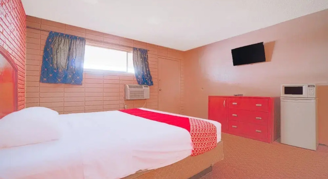 Town & Country Motel Bossier City by OYO, Забронировать Мотель Бошьер-Сити Луизиана