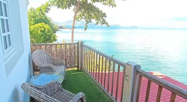 Люкс с балконом и с видом на море CLEMARA EVASION