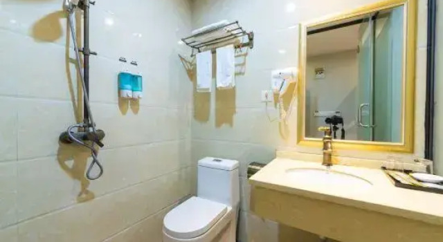 Tiantian Chain Hotel Chongqing Xinan Hospital, Prenota Hotel Chongqing Chongqing Area