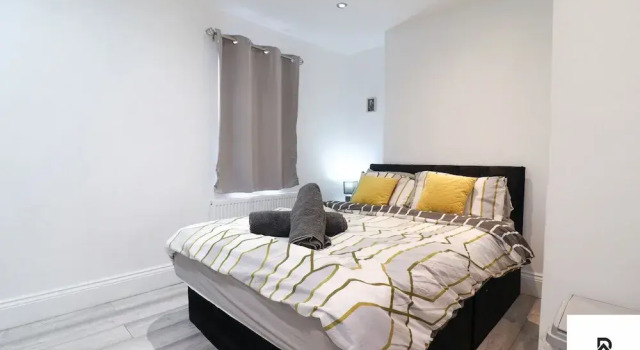 3-bed House in London Near the O2 Arena & Excel, Забронировать Дом для отпуска Виллы Большого Лондона, Вилла