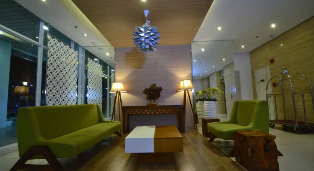 Injap Tower Hotel, Забронировать Отель Илоило Илоило, рядом с Торговый центр SM City Iloilo