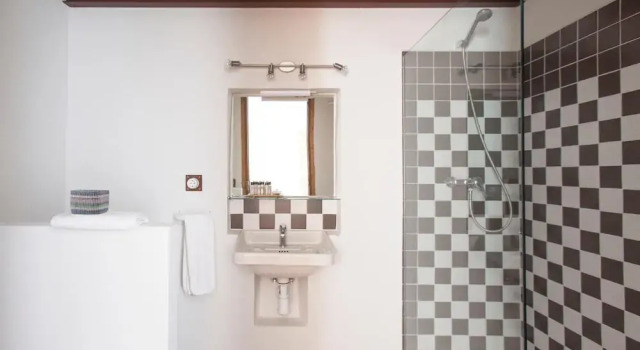 Номер Standard Hotel Hanoi