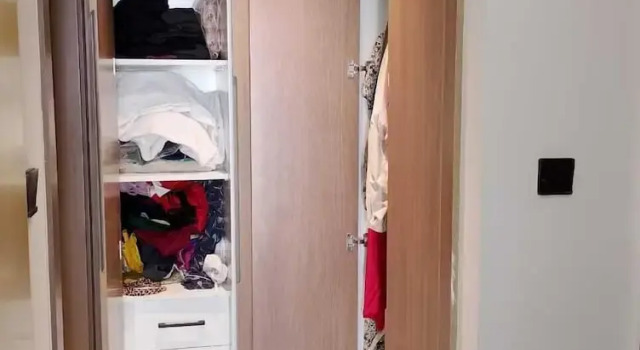 Кровать в общем номере (женский номер) с балконом и с видом на город Urban Panda Hostel World Trade Centre