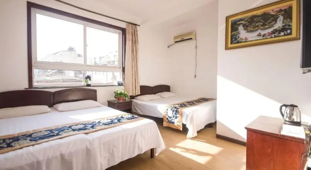 Liuzhuang Huayuhai Holiday Hostel, Book Hostel Qinhuangdao Hebei
