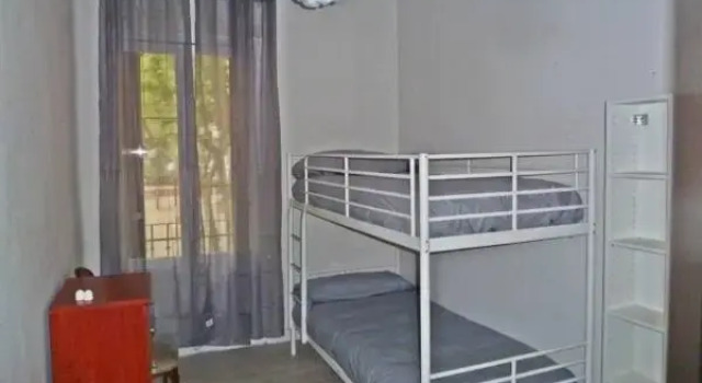 "El 8" Bed & Breakfast, Забронировать Отель Арганзуэла Мадрид, рядом с Легаспи