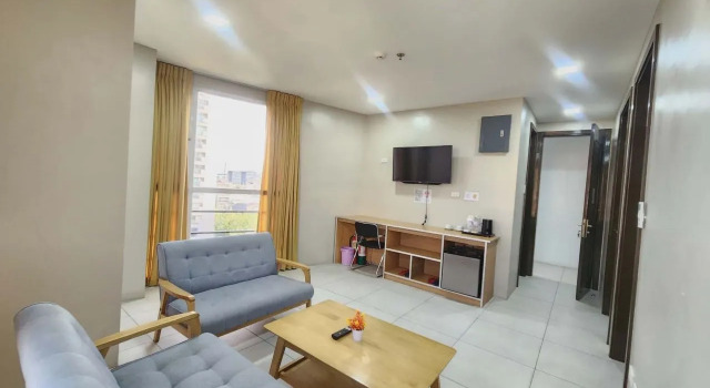 Двухместный семейный люкс Deluxe LTG Grand Hotel Cebu
