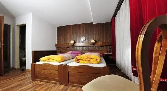 Hotel Bach, Забронировать Отель Рид-Бриг Бриг