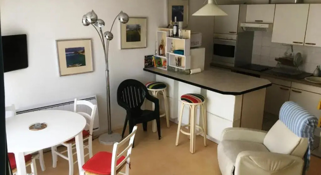 Апартаменты Duplex T4 idéalement situé entre la place du marché et le bord de mer