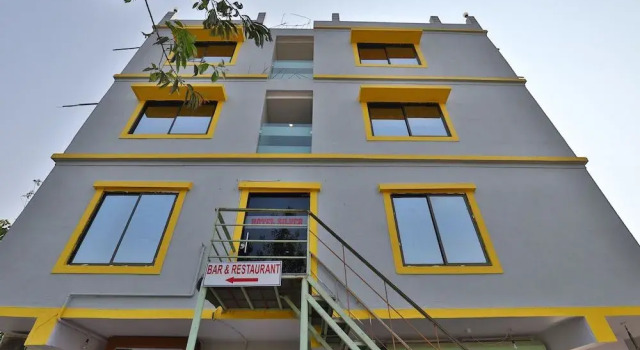 OYO 24833 Hotel Silver, Buchen Sie Hotel Daman Gujarat