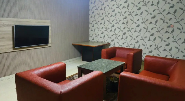 Люкс Presidential Jun Yue No, 9 Hotel Kano - Near Kantin Kwari Market, All Meals Included,Multilingual