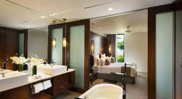 Номер Guest с 2 комнатами с видом на сад Hilton Fiji Beach Resort and Spa