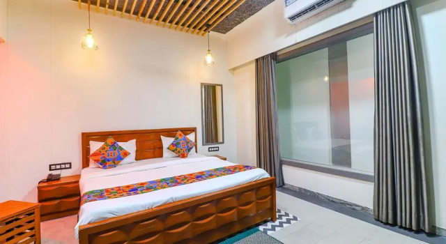 Номер Executive Fabhotel Be Happy