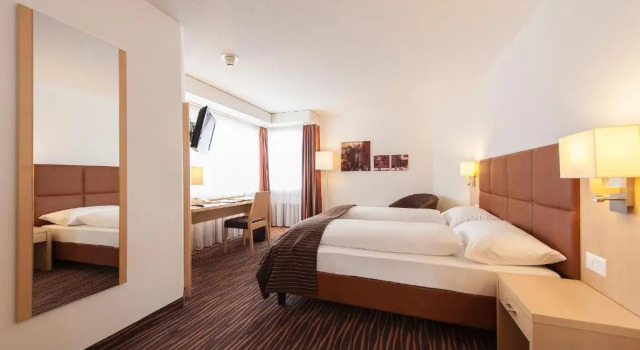 Двухместный номер Comfort TOP SeminarHotel am Aegerisee Unteraegeri
