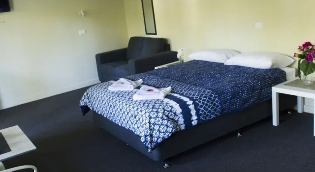 Coffs Coast Motor Inn & Villas, Забронировать Мини-отель Кофс-Харбор Coffs Coast, рядом с Торговый центр Coffs Central