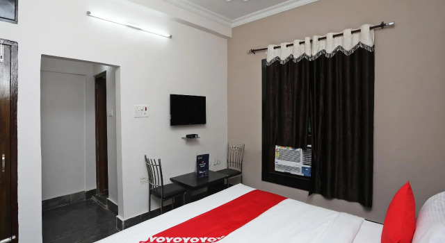 OYO 14988 Regal Stays, Boek Hotel Khandagiri Orissa