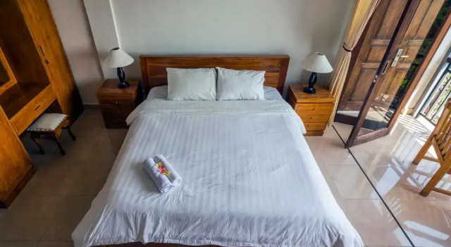 Двухместный номер Deluxe с красивым видом из окна Waroeng Surya Home Stay