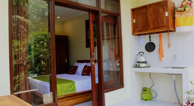 Manwarsa Guest House, Забронировать Гостевой дом Отели провинции Бали с завтраком, Завтраки