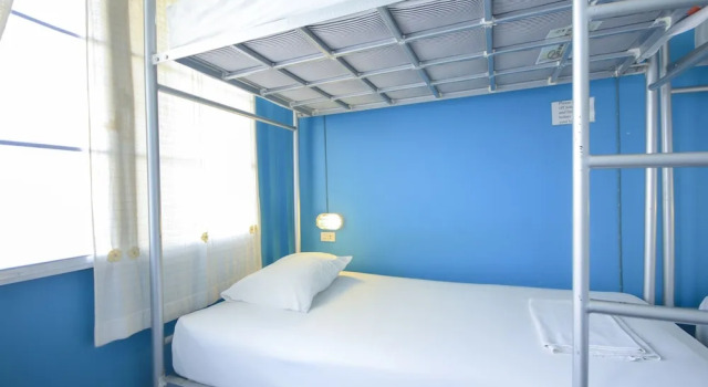 Кровать в общем номере OYO 1054 Phuket Backpacker Hostel