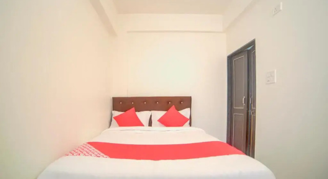 Hotel Sai Leela by OYO Rooms, Забронировать Отель Отели Насик 3 звезды, 3*