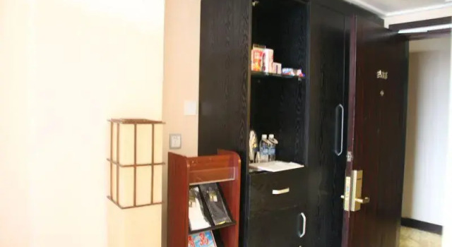 Люкс Executive Qingdao Sophia International Hotel