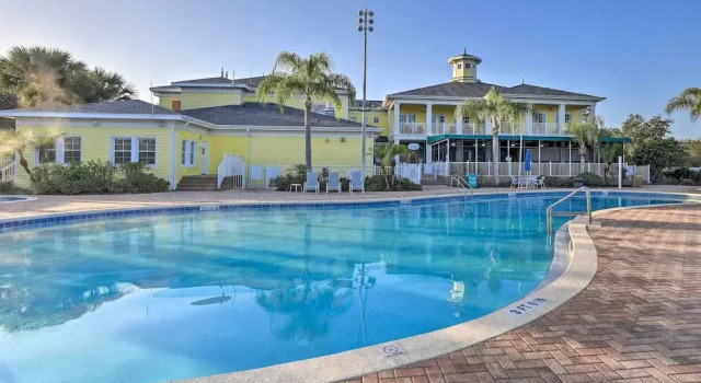 Апартаменты 8 Mi to Disney: Family Condo in Walkable Resort!