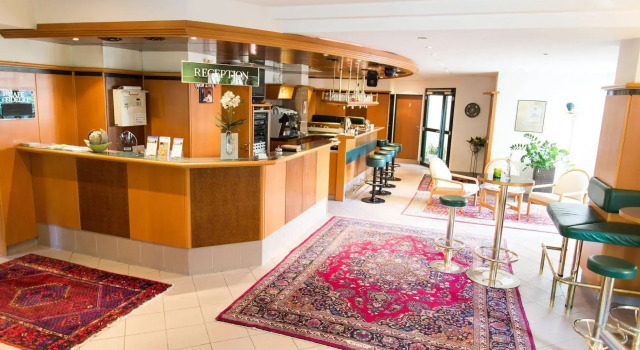 Hotel Beethoven, Prenota Hotel Hinterbruhl Bosco Viennese