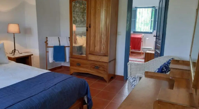 Вилла FINCA LOS MELEROS Andalucian farmhouse set in its own land with beautiful terraces, garden & pool