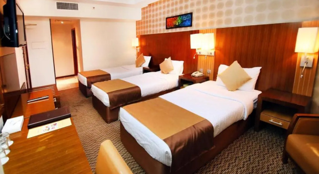 Трёхместный номер Standard Sun And Sands Downtown