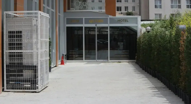 Quars Suite